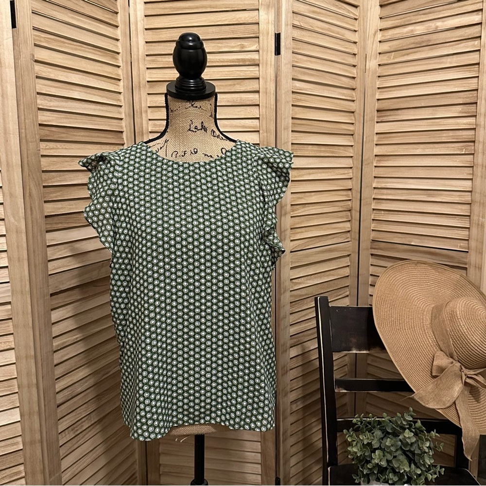 Ann Taylor | Green Polka Dot Ruffle Sleeve Top